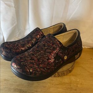 Alegria Women's Black Gold & Red Patterned Mules Womens Size 38